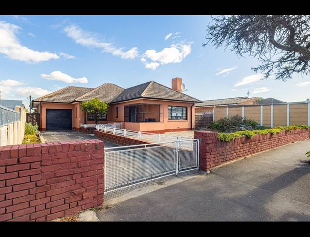 5 BEDROOM HOUSE FOR SALE IN VASCO ESTATE